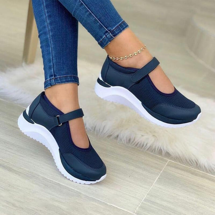 Matylda | Lekkie buty z paskiem i elastyczną podeszwą